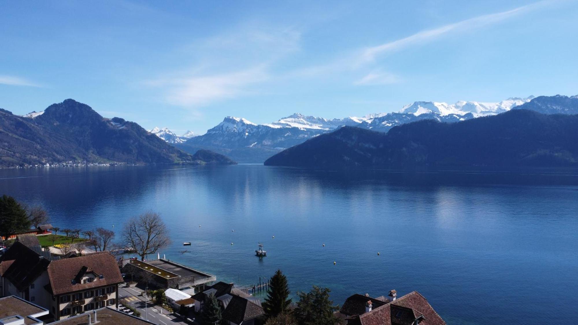 Swiss Paradise 韦吉斯 外观 照片