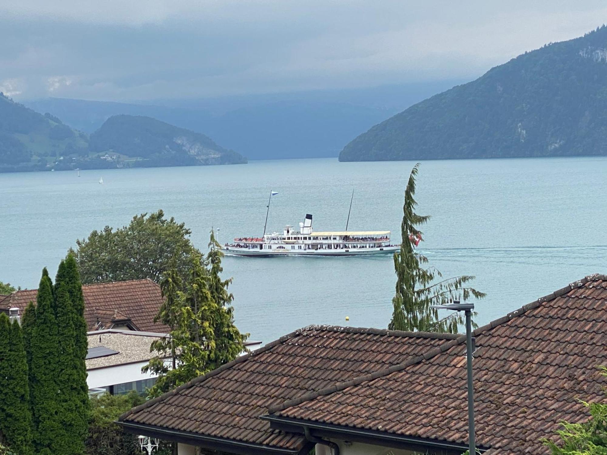 Swiss Paradise 韦吉斯 外观 照片